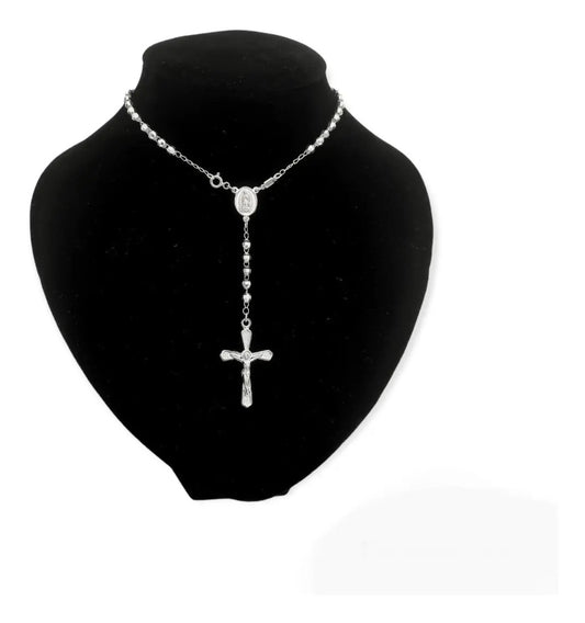Rosario de plata ley .925, bola diamantada no. 4, con medalla de la Virgen de Guadalupe