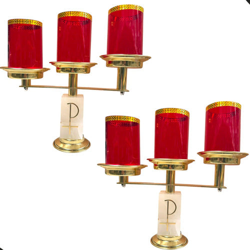 Candeleros De Tres Luces (2 Piezas) Cuadrados Con Pantallas Simbolo P Crismon Pantallas Rojas
