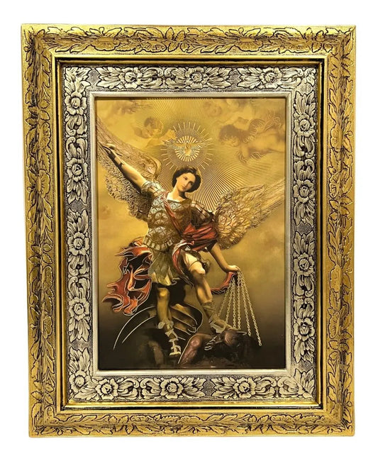Cuadro de San Miguel Arcángel de 60x47 cm con filos dorados, acabado combinado oro y plata