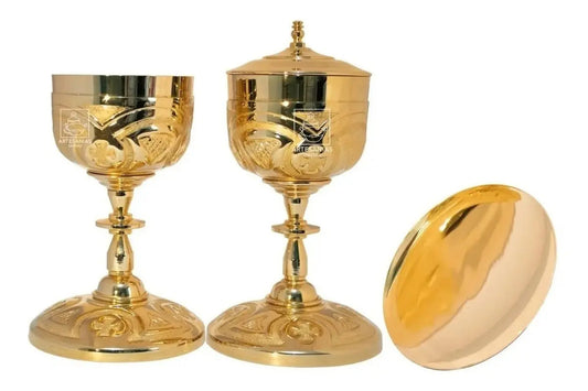 Cáliz copón y patena para iglesia o capilla cruz, de latón con baño de oro, hecho a mano en México
