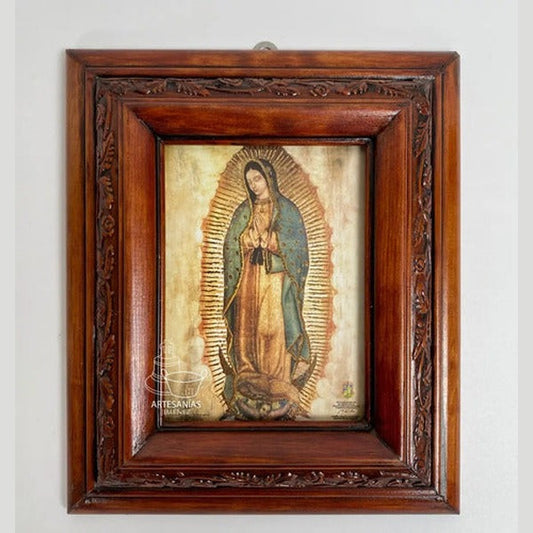 Lote de 20 cuadros de la Virgen de Guadalupe, acabado nogal, hechos a mano en México