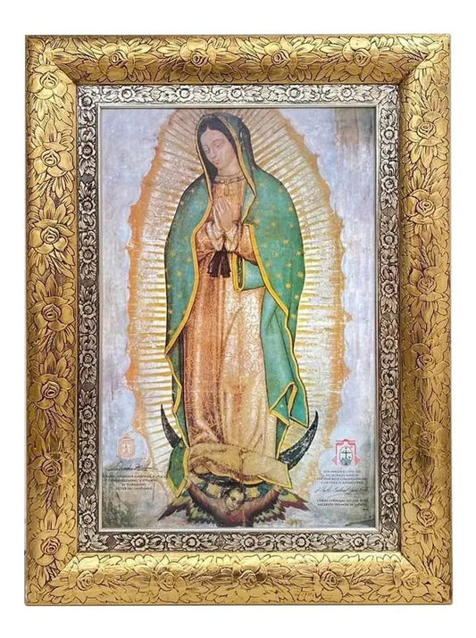 Cuadro de la Virgen de Guadalupe con marco dorado y rosas, hecho a mano en México
