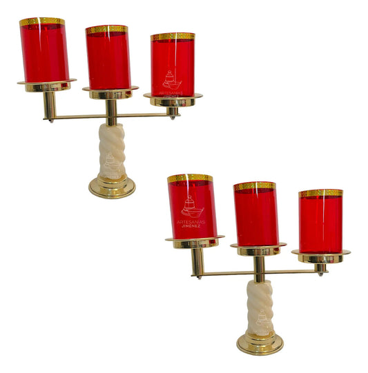 Par de candeleros de tres luces modelo caramelo, ónix y latón, pantallas rojas, hechos a mano en México