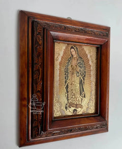 Cuadro Virgen De Guadalupe Y Rosas Doradas Con Marco Nogal