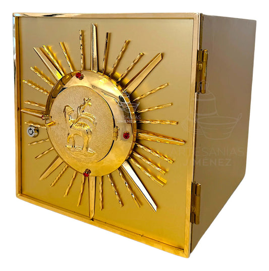Sagrario modelo Cordero con expositor del Santísimo y baño de oro, hecho a mano en México