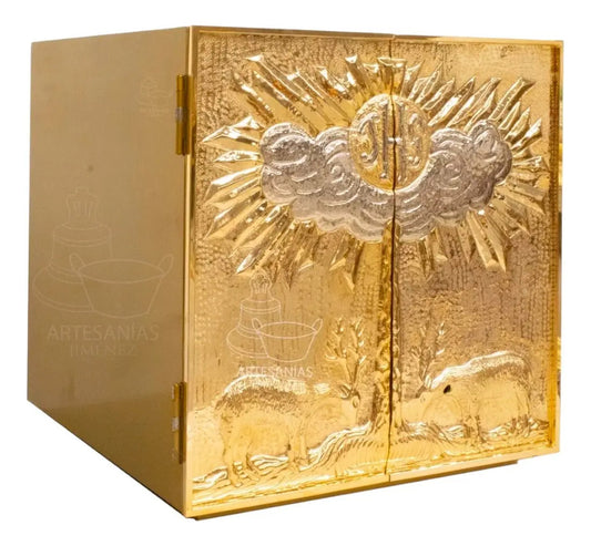 Sagrario modelo Ciervos de 40x40 cm con expositor y baño de níquel y oro, hecho a mano en México