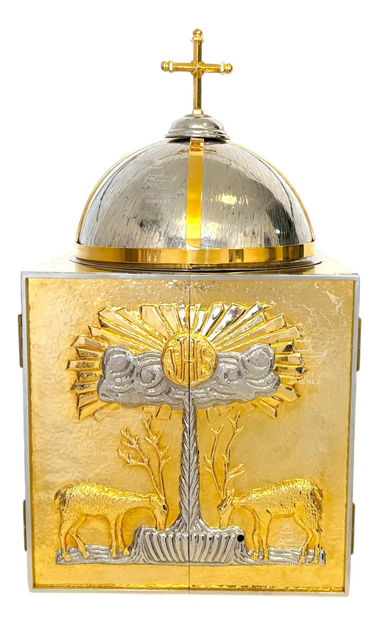 Sagrario tipo capilla de 40 cm con expositor, en lámina de latón con baño de oro, hecho a mano en México