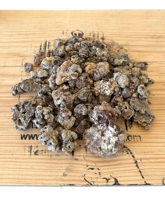 Resina de copal 100% natural en presentación de 250 g para sahumar