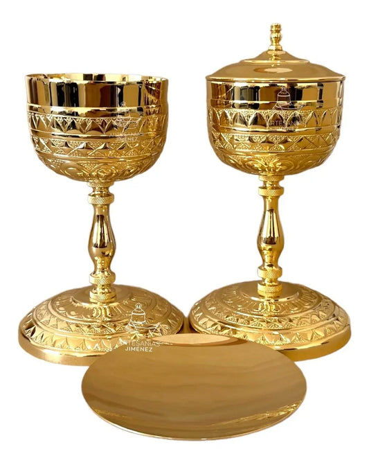 Cáliz copón y patena para iglesia o capilla, de latón con baño de oro, hecho a mano en México