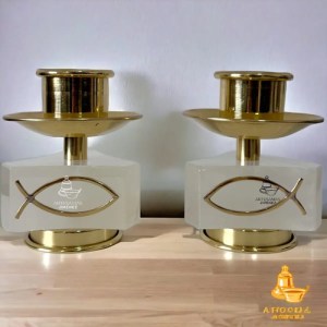 Candeleros De Mesa Para Altar Iglesia Concavo O Triangulo Dorado
