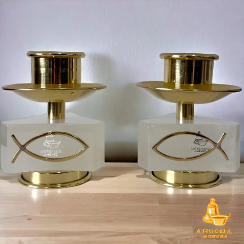 Candeleros De Mesa Para Altar Iglesia Concavo O Triangulo Dorado